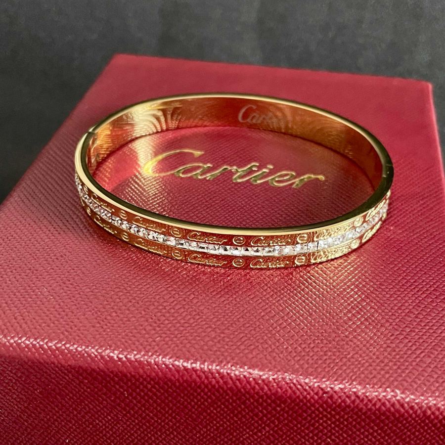 Cartier Jewelry Cartier 18k logo 360 — 1:1 Replica For Sale — photo 9