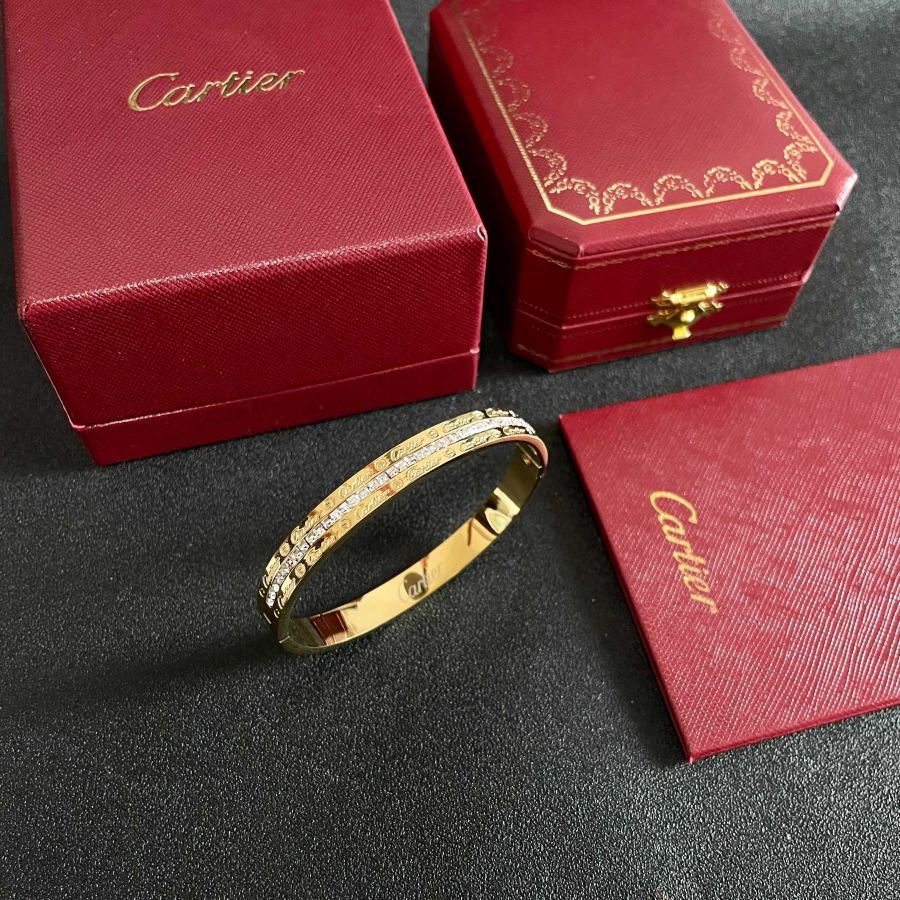 Cartier Jewelry Cartier 18k logo 360 — 1:1 Replica For Sale — photo 6