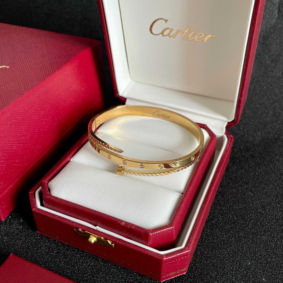 Cartier Jewelry Cartier 18k logo 360 — AAA Quality Replica — photo 8