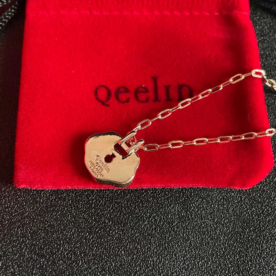 Qeelin Jewelry Kirin mini Ruyi necklace, hand-made micro-set Eight Hearts and Eight Arrows high-carbon — Premium Replica — photo 7