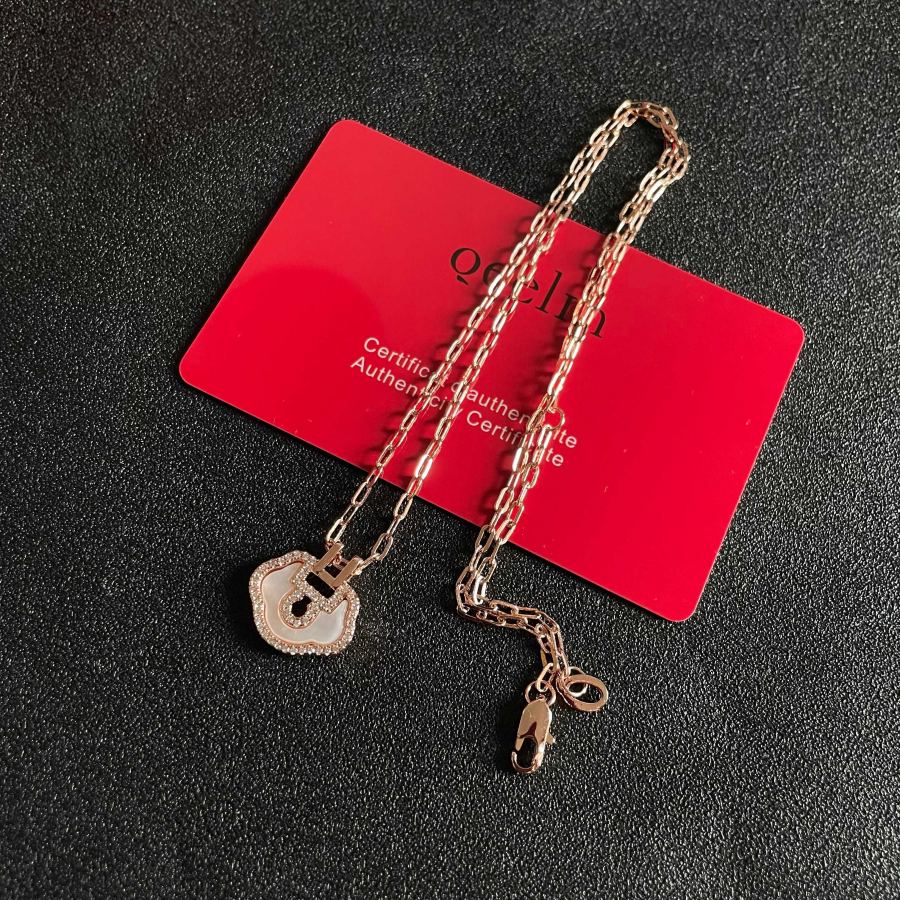 Qeelin Jewelry Kirin mini Ruyi necklace, hand-made micro-set Eight Hearts and Eight Arrows high-carbon — Premium Replica — photo 9