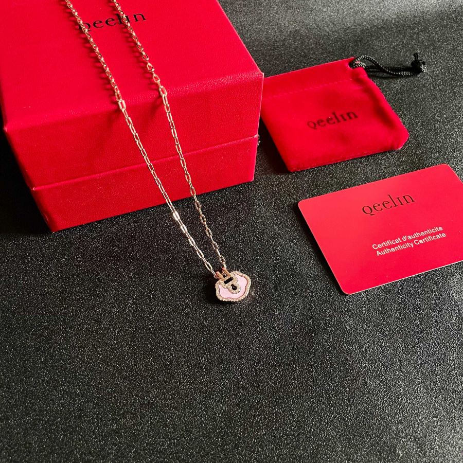 Qeelin Jewelry Kirin mini Ruyi necklace, hand-made micro-set Eight Hearts and Eight Arrows high-carbon — AAA Quality Replica — photo 6