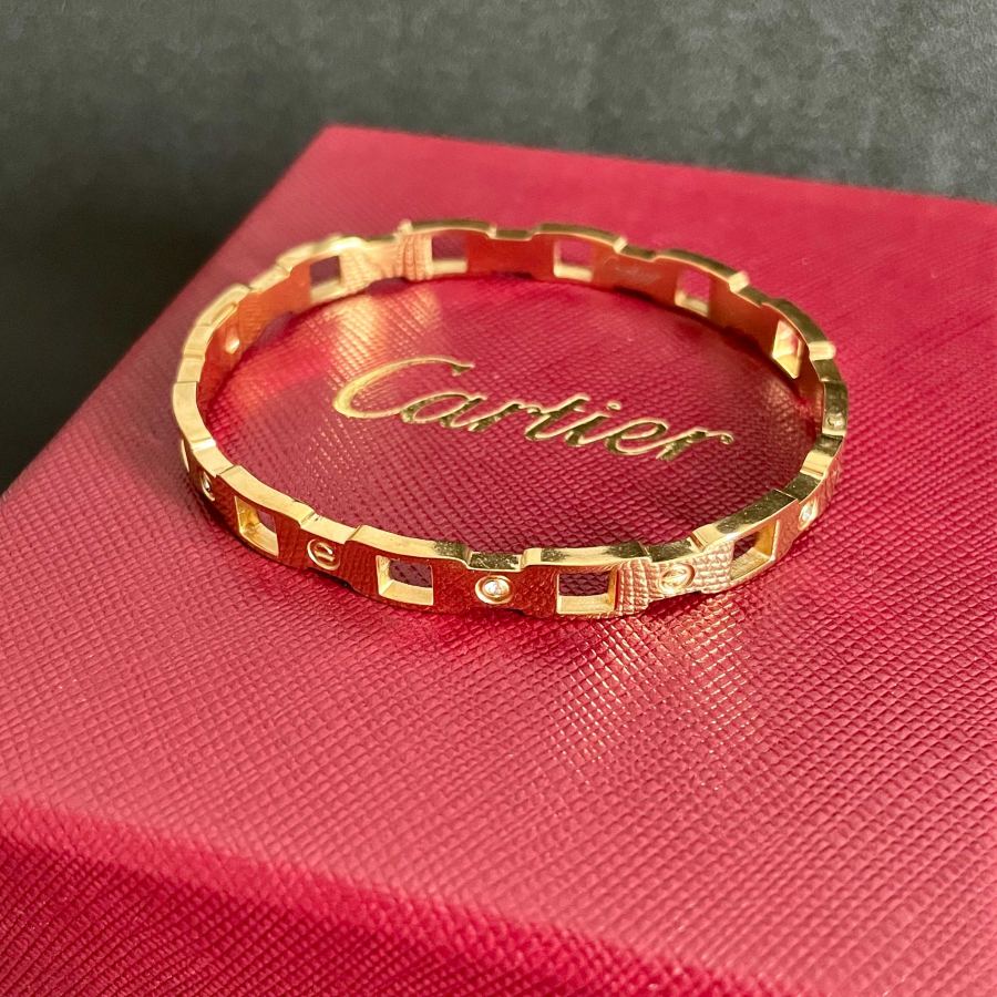 Cartier Jewelry Cartier 18k logo 360 — Premium Replica — photo 9