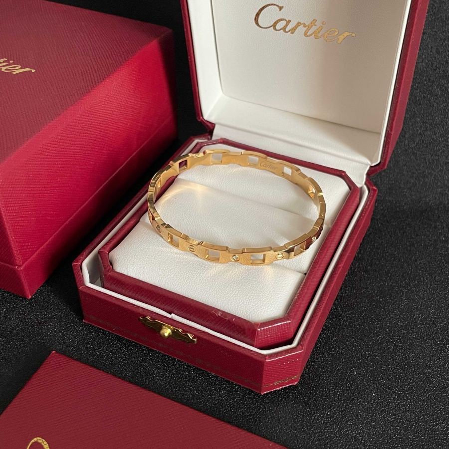 Cartier Jewelry Cartier 18k logo 360 — Premium Replica — photo 8