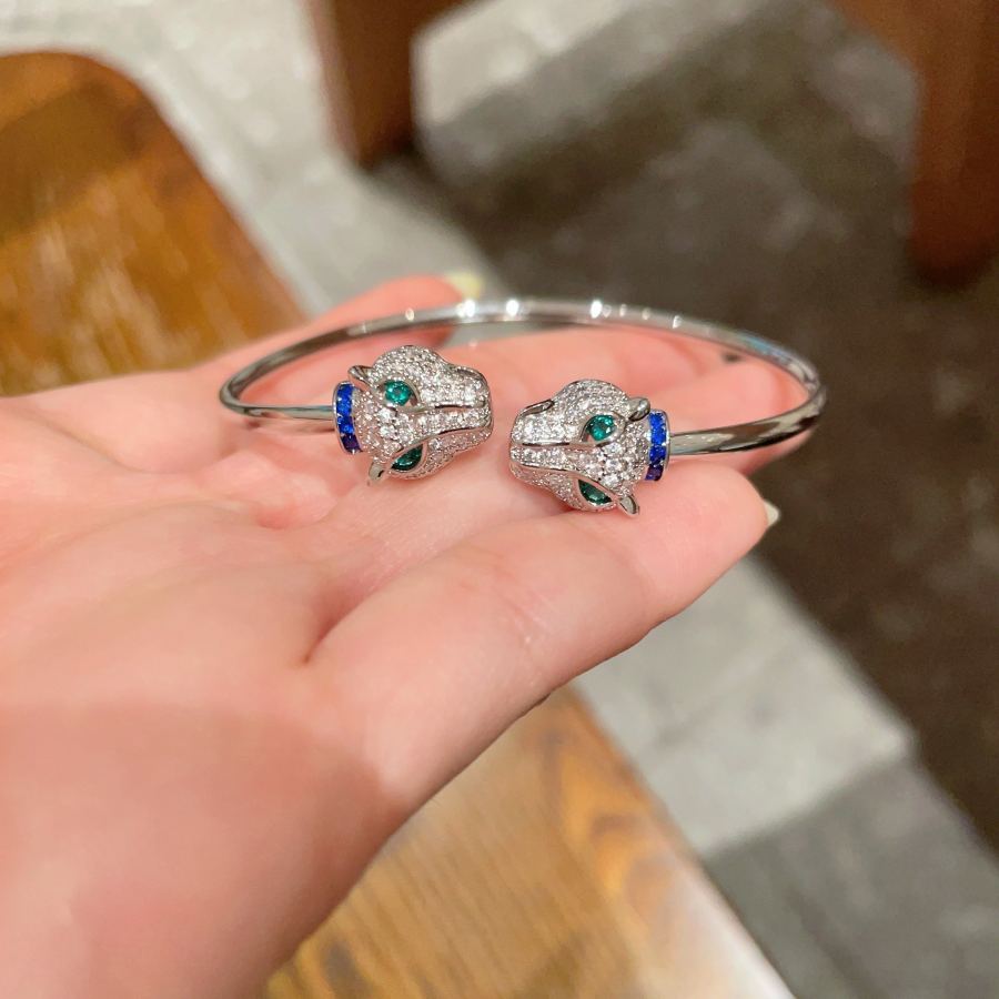 Cartier Jewelry Cartier 18k logo 360 — Premium Replica — photo 3