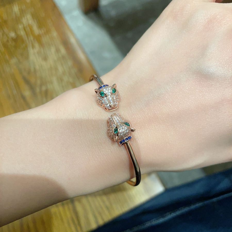 Cartier Jewelry Cartier 18k logo 360 — 1:1 Replica For Sale