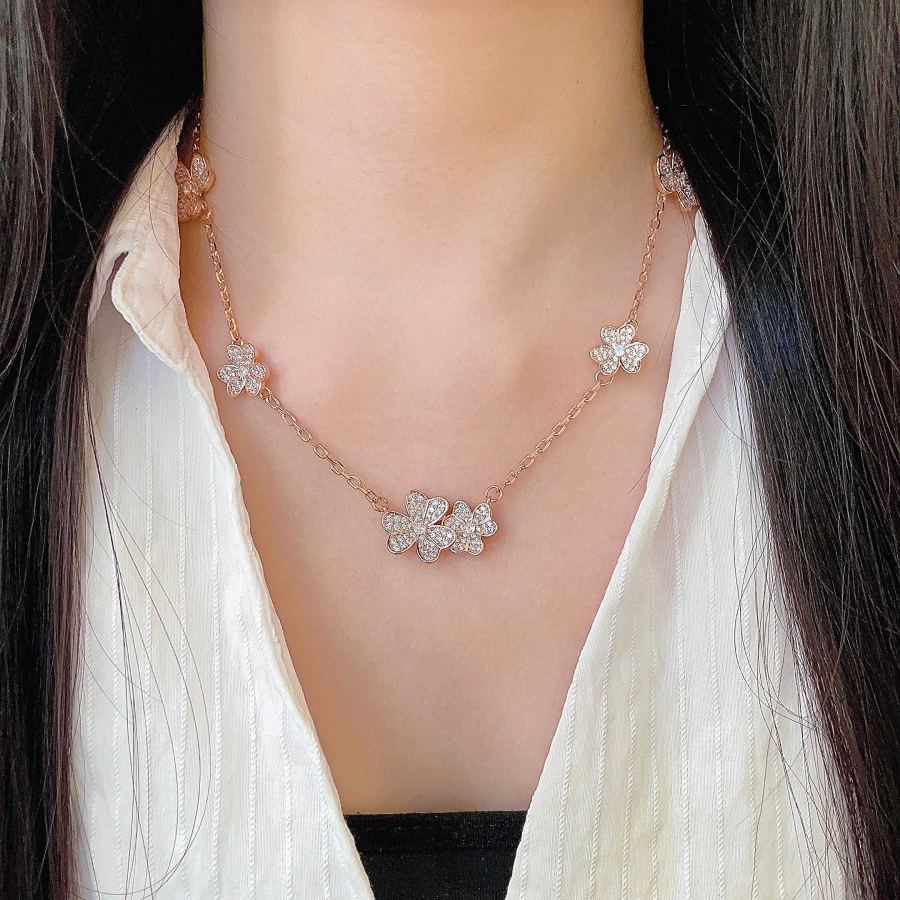 Van Cleef & Arpels Jewelry Van Cleef Arpels Alhambra ． — 1:1 Replica For Sale — photo 3