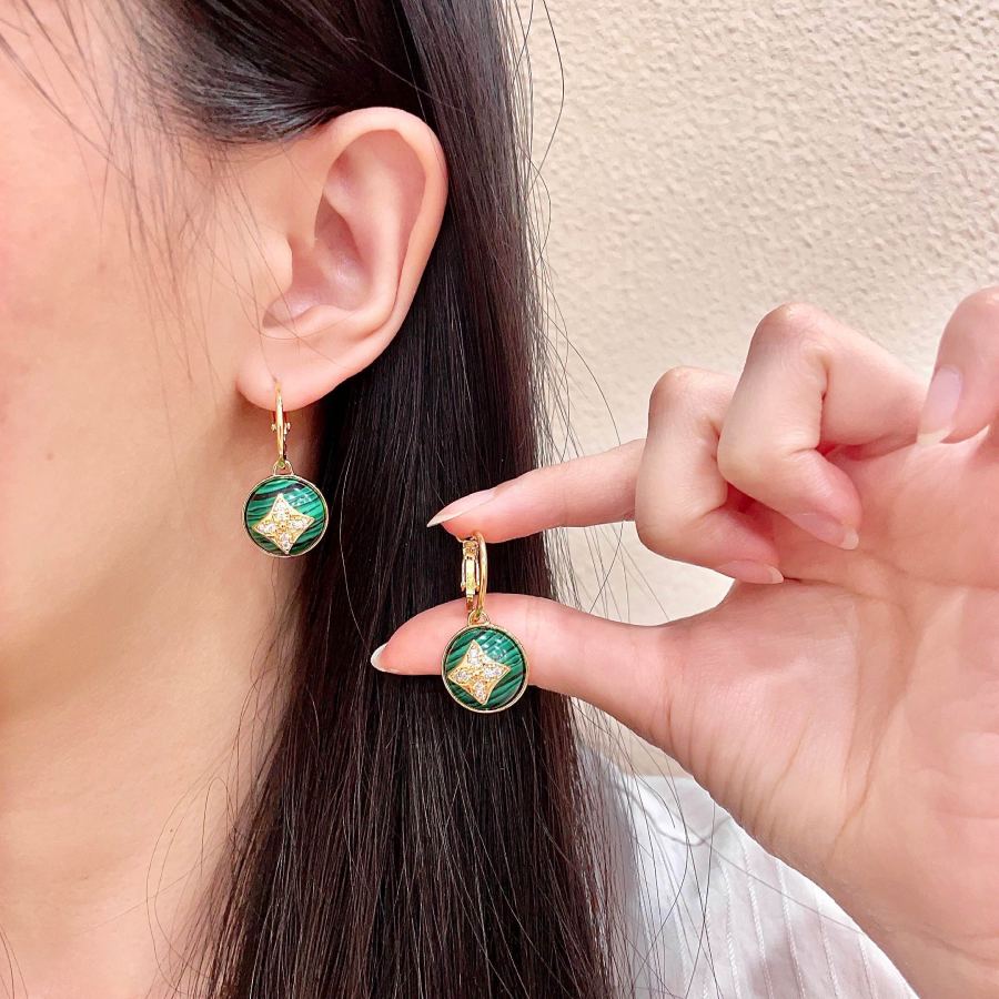 Louis Vuitton Jewelry Lv Louis Vuitton 2025 cnc T — 1:1 Replica