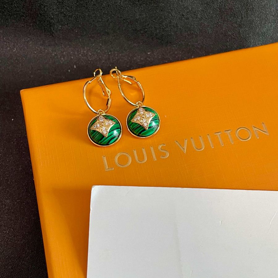 Louis Vuitton Jewelry Lv Louis Vuitton 2025 cnc T — 1:1 Replica — photo 6