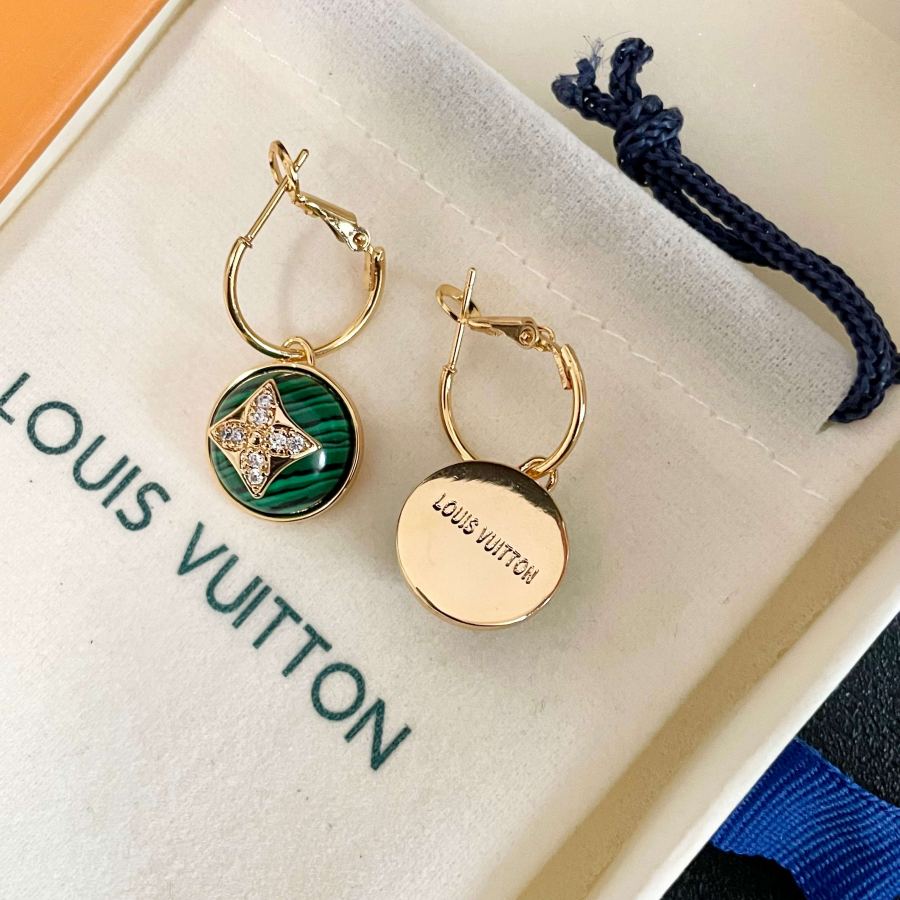Louis Vuitton Jewelry Lv Louis Vuitton 2025 cnc T — 1:1 Replica — photo 8