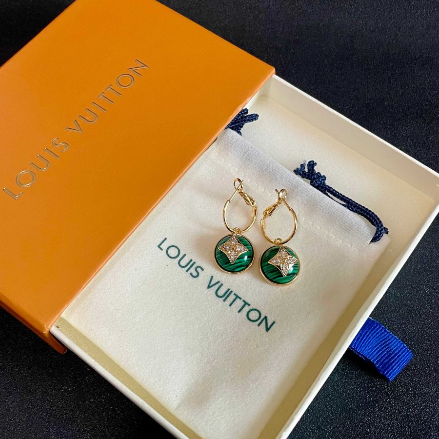 Louis Vuitton Jewelry Lv Louis Vuitton 2025 cnc T — 1:1 Replica — photo 9