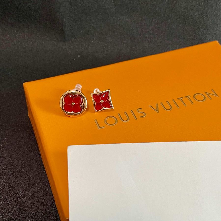 Louis Vuitton Jewelry Lv Louis Vuitton 2025 cnc T — AAA Quality Replica — photo 6