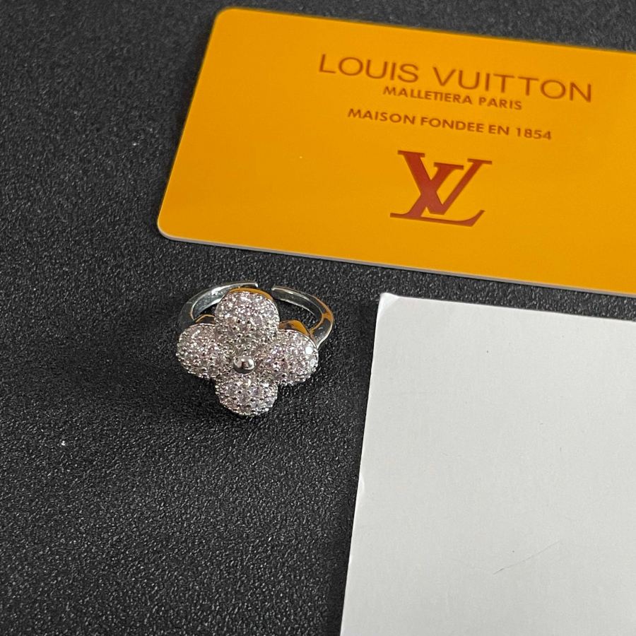 Ювелирные изделия Louis Vuitton New LV Louis Vuitton — photo 7