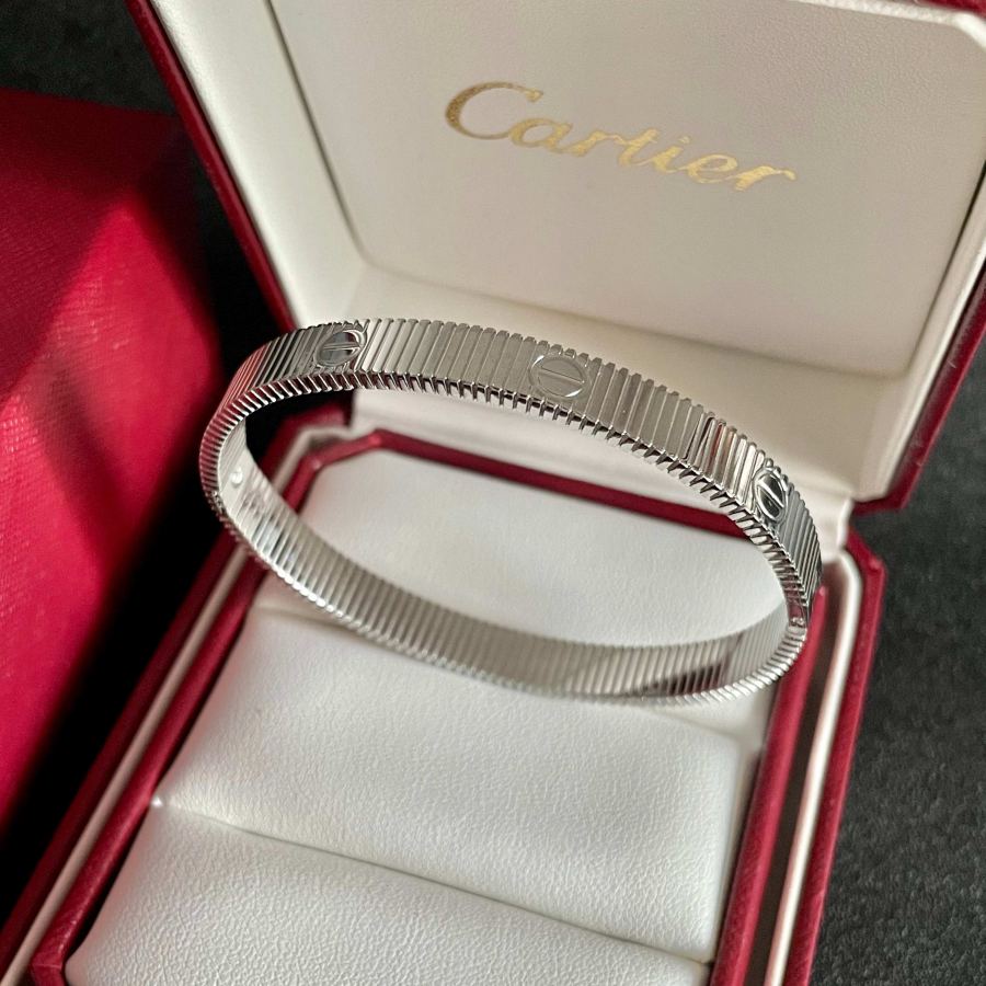 Cartier Jewelry Cartier 18k logo 360 — AAA Quality Replica — photo 8