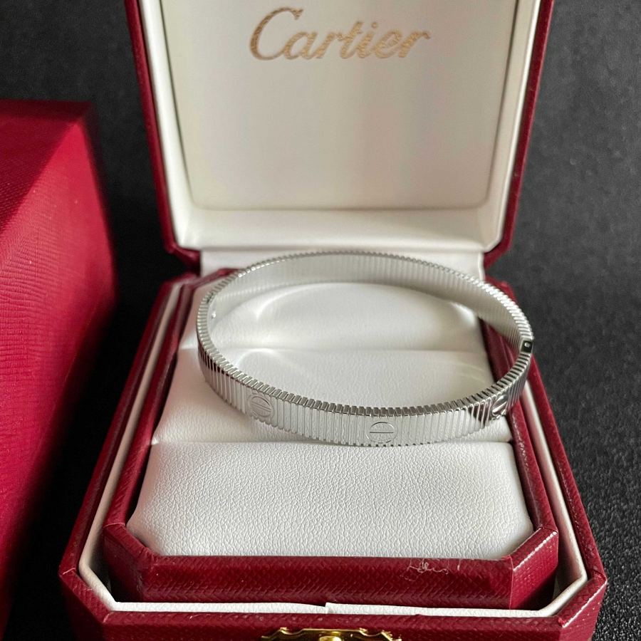 Cartier Jewelry Cartier 18k logo 360 — AAA Quality Replica — photo 9