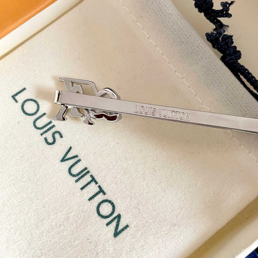 Louis Vuitton Jewelry LV Hairpin Fairy Beads and Diamond Jewelry — Premium Replica — photo 8