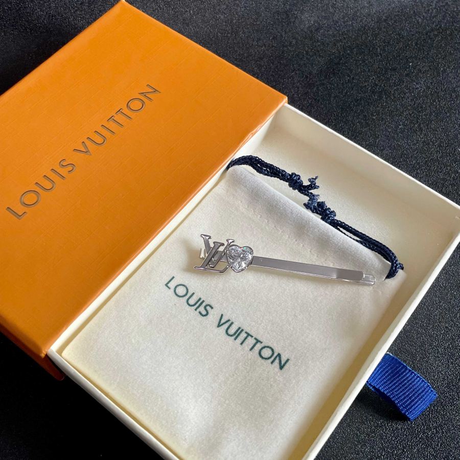 Louis Vuitton Jewelry LV Hairpin Fairy Beads and Diamond Jewelry — Premium Replica — photo 9