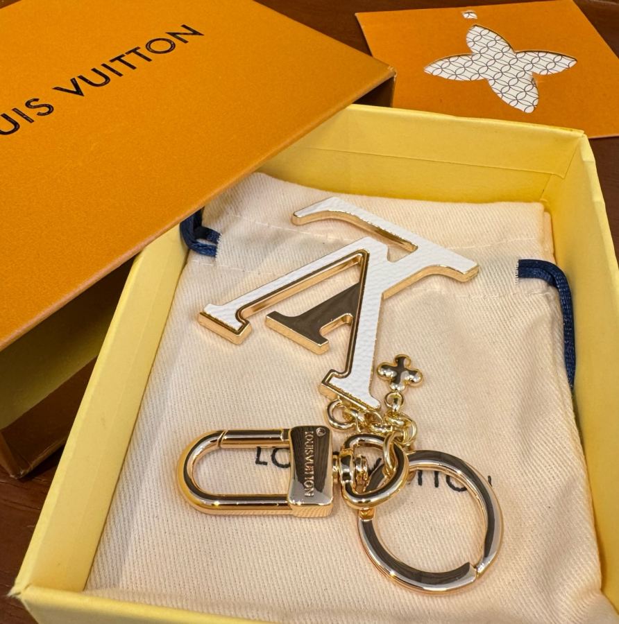 Louis Vuitton Jewelry LV Keychain Charm LV X TM LV ICONIC — 1:1 Replica — photo 8