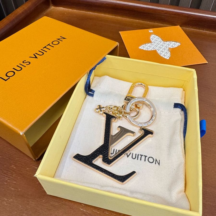 Louis Vuitton Jewelry LV Keychain Charm LV X TM LV ICONIC — Premium Replica — photo 4