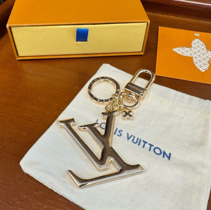 Louis Vuitton Jewelry LV Keychain Charm LV X TM LV ICONIC — Premium Replica — photo 8