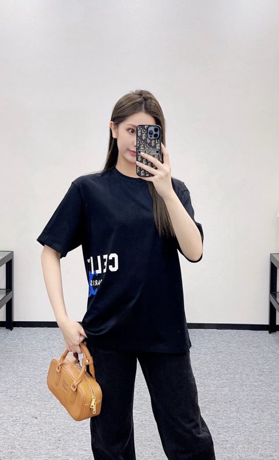 Celine Women Celin*2026 new products are on the shelves — Premium Replica — photo 2