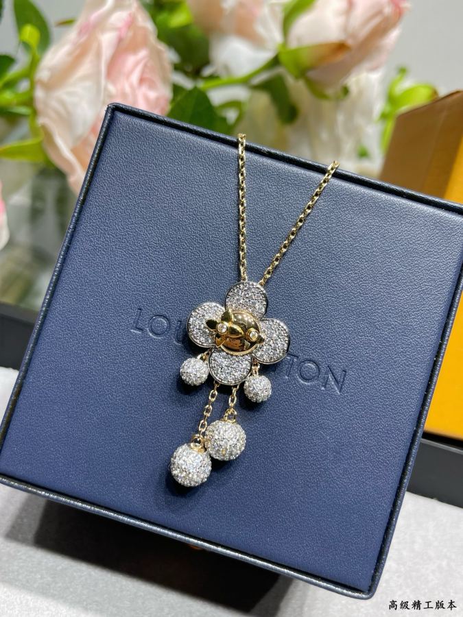 Louis Vuitton Jewelry V-gold material 5140480 LV Piranha Necklace — 1:1 Replica For Sale — photo 4