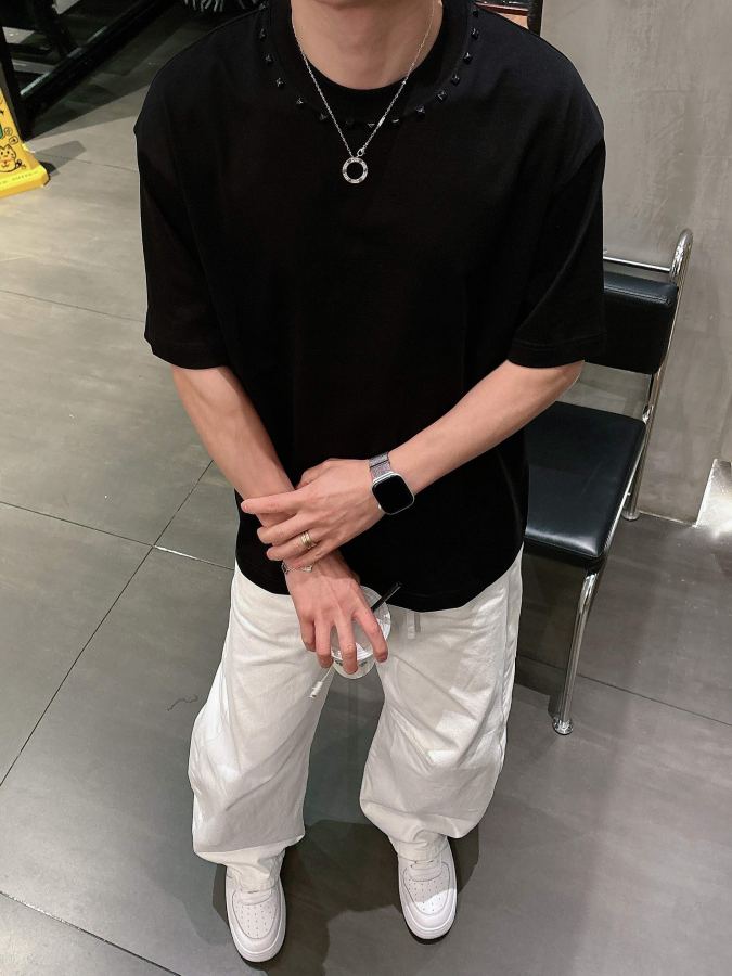 Valentino men [Valentino Spring/Summer 2026 High-end customized T-shirts] — 1:1 Replica — photo 6