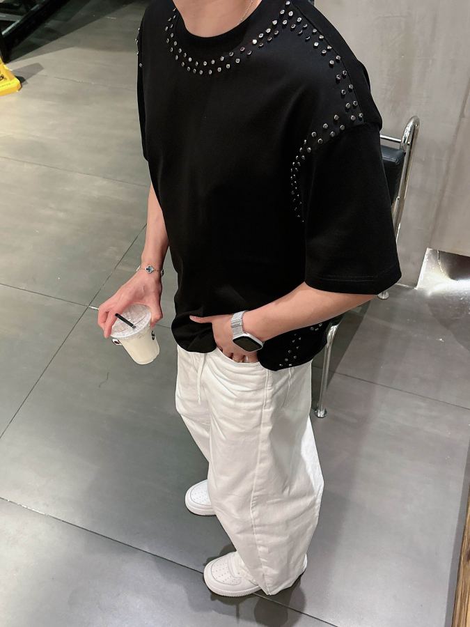 Valentino men [Valentino Spring/Summer 2026 High-end customized T-shirts] — 1:1 Replica For Sale — photo 3