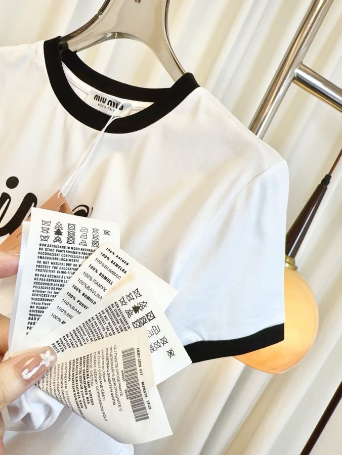 Miumiu Women MIU** logo T- shirt logo sm L — Premium Replica — photo 9