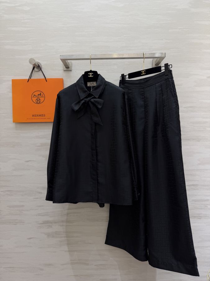 Hermes Women ²⁶ + logo size S | M | L s 46 110 65 66 100 101 — AAA Quality Replica — photo 2