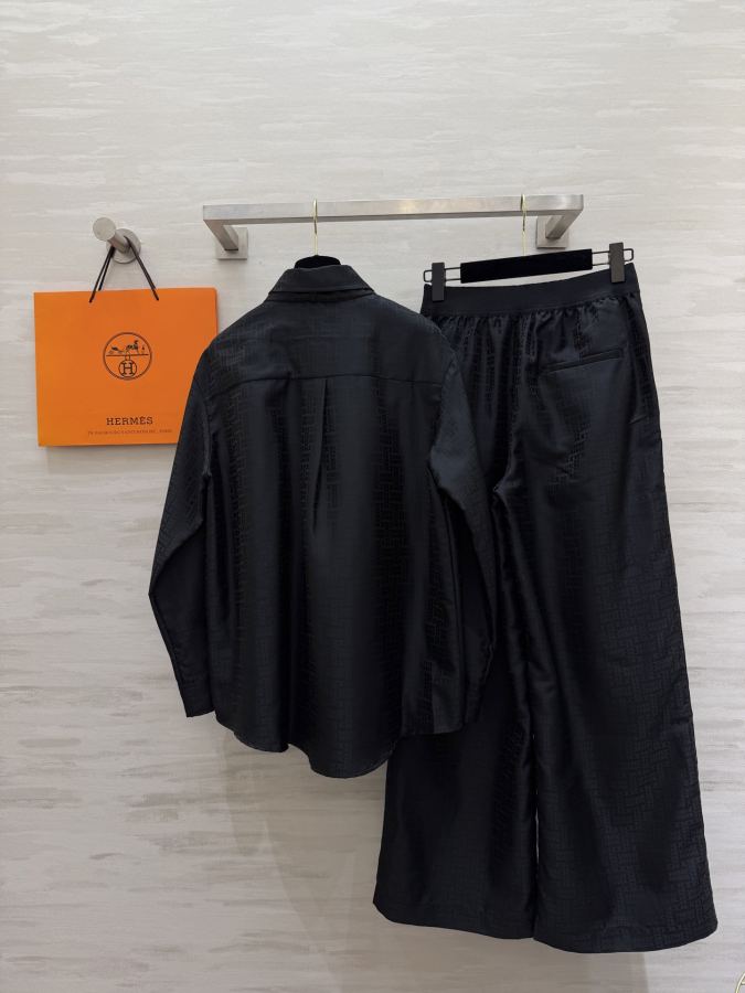 Hermes Women ²⁶ + logo size S | M | L s 46 110 65 66 100 101 — AAA Quality Replica — photo 8
