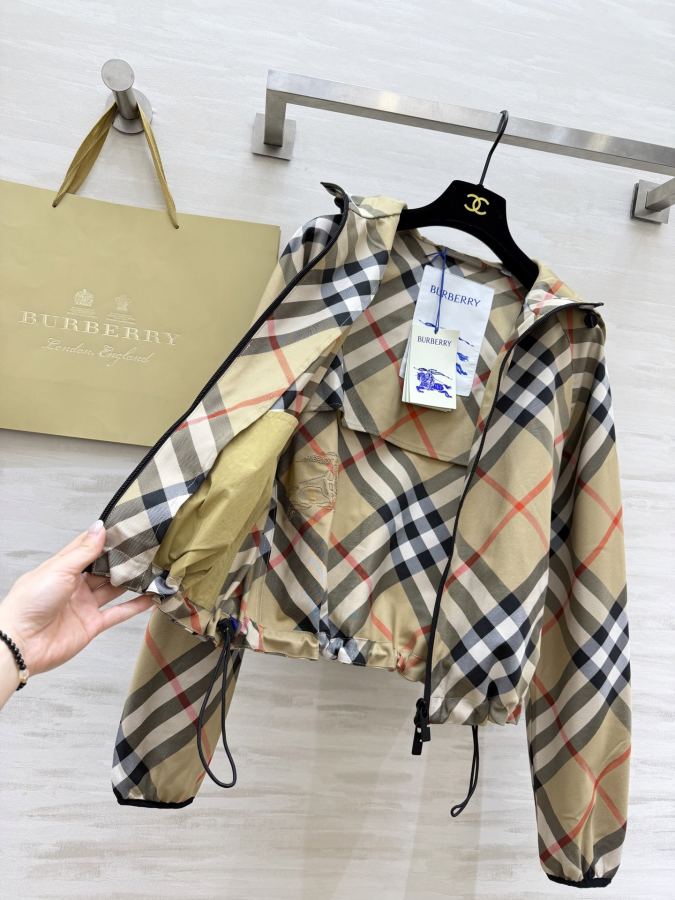Burberry Women ²⁶ + + size S/M/L s 108 54 — AAA Quality Replica — photo 9