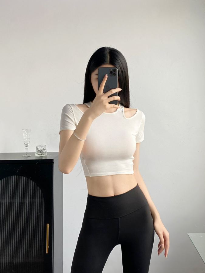 Lulu T-shirt lululemon Shoulder Cut-Out Women's — AAA Quality Replica — photo 3