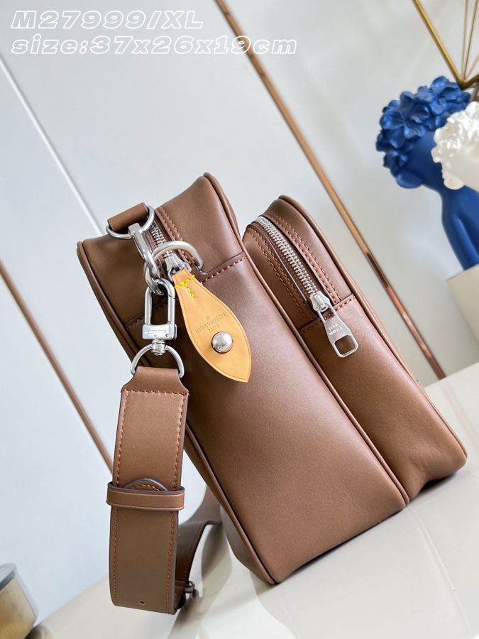 LV bag M27999 | Nil XL LV Blason 37 x 26 x 19 x — 1:1 Replica For Sale — photo 3