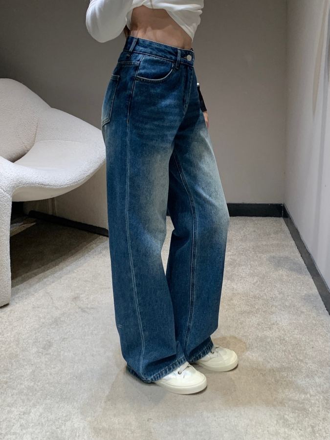 BALENCIAGA Women Balenciag* 25 FW + Logo “ ” S | M | L — Premium Replica — photo 8