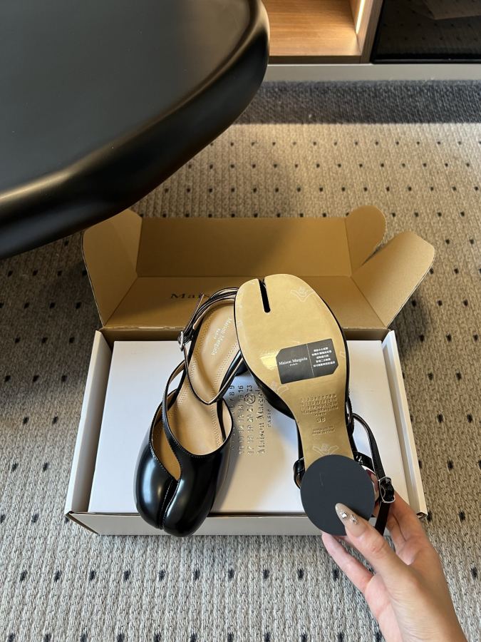 Maison margiela women's shoes Maison Margiela 26ss New MM6 tabi — Premium Replica — photo 3