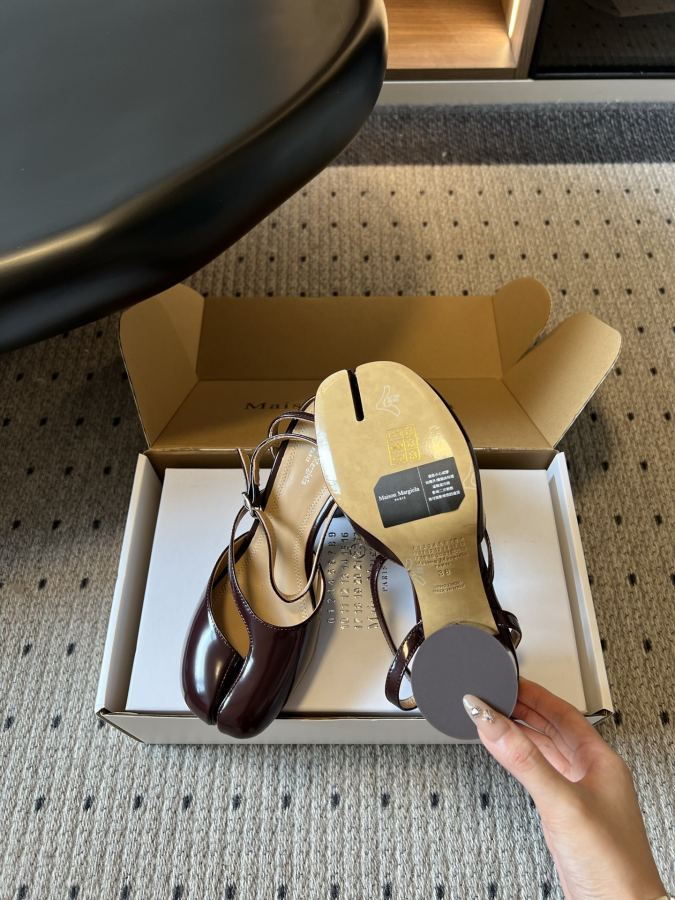 Maison margiela women's shoes Maison Margiela 26ss MM6 tabi — Premium Replica — photo 3