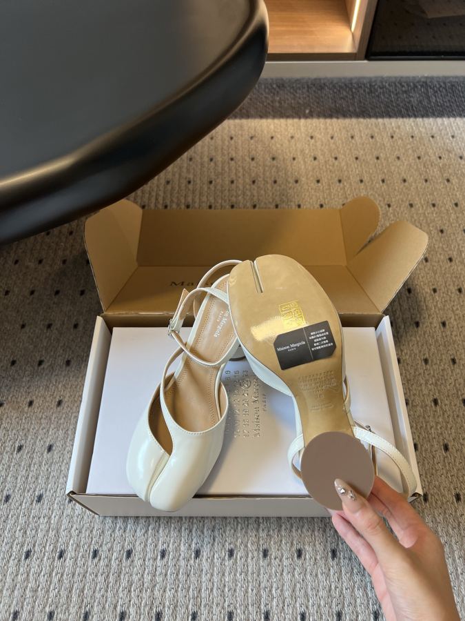 Maison margiela women's shoes Maison Margiela 26ss New MM6 tabi — 1:1 Replica — photo 3