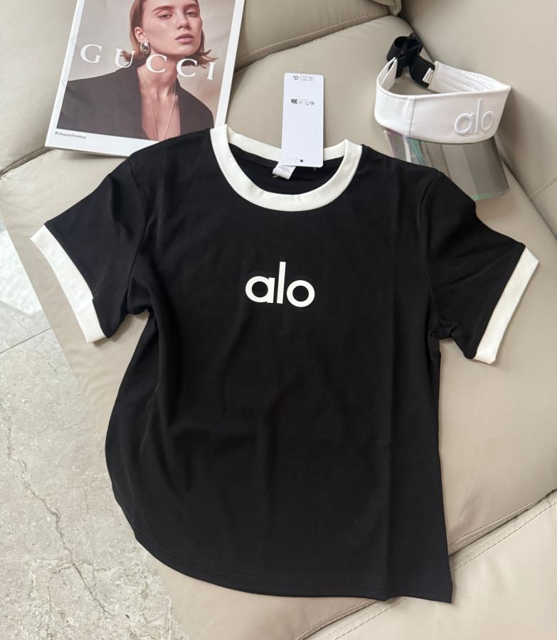 Alo T-shirt Alo yoga T — 1:1 Replica — photo 6