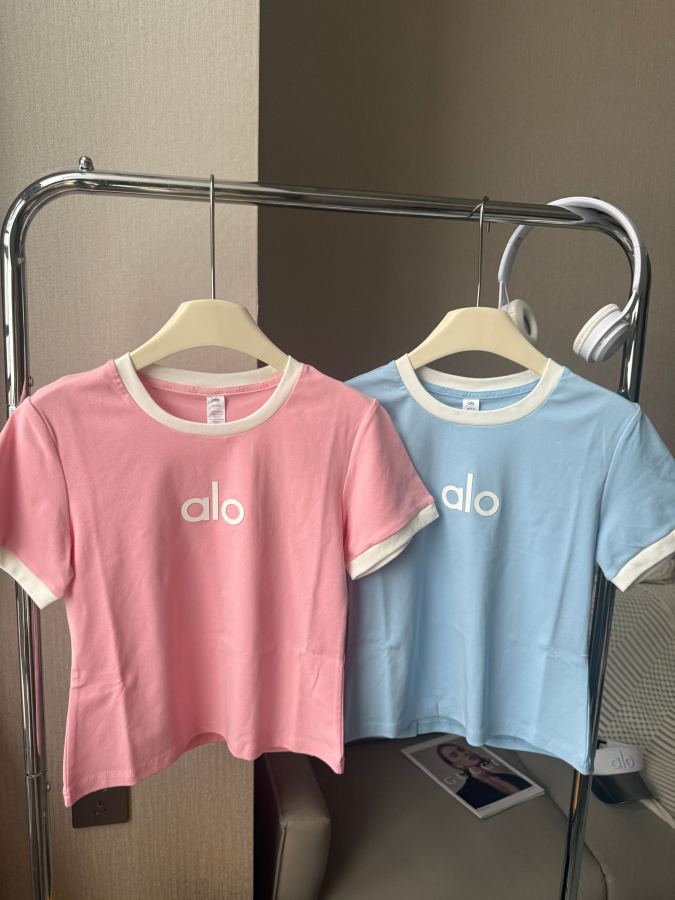 Alo T-shirt Alo yoga T — 1:1 Replica — photo 3