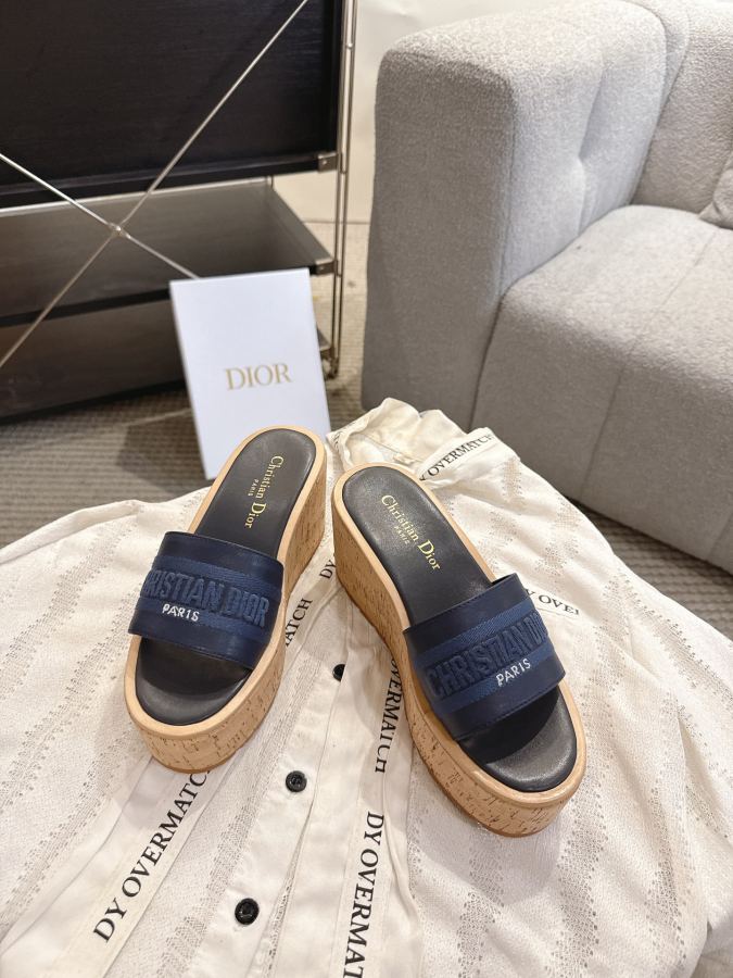 Dior women's shoes Dior 2025 New Dway CD logo — Premium Replica — photo 9