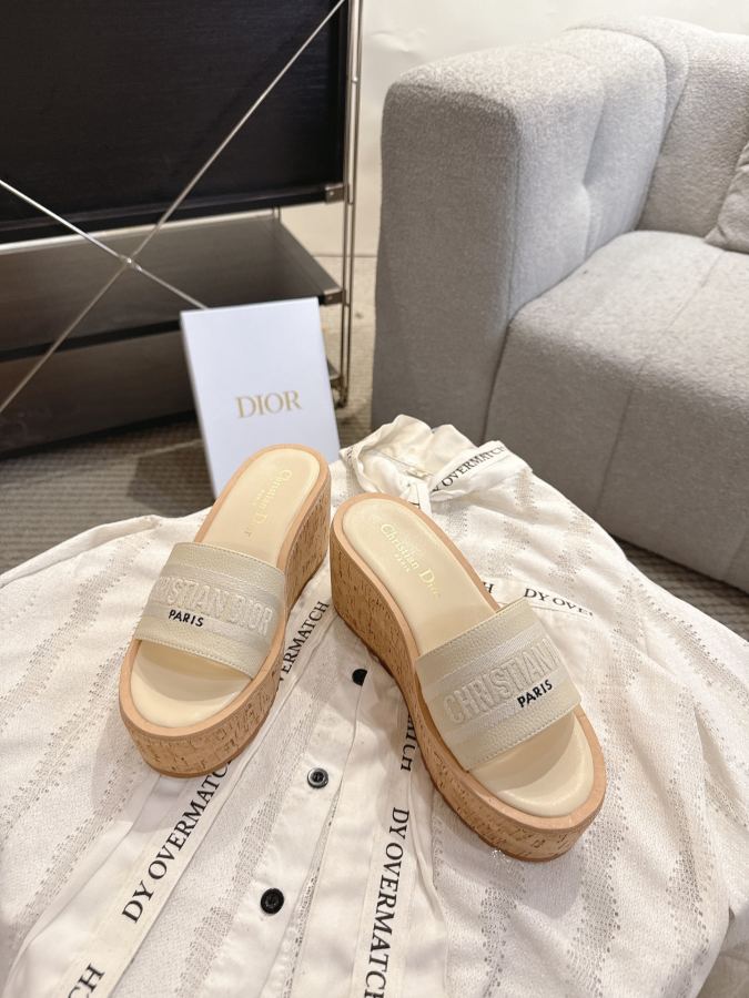 Dior women's shoes Dior 2025 New Dway CD logo — AAA Quality Replica — photo 9