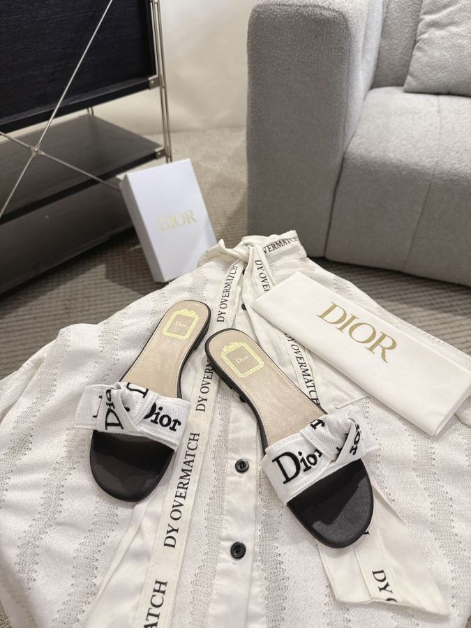 Dior women's shoes Dror2026 spring and summer new colors — Premium Replica — photo 2