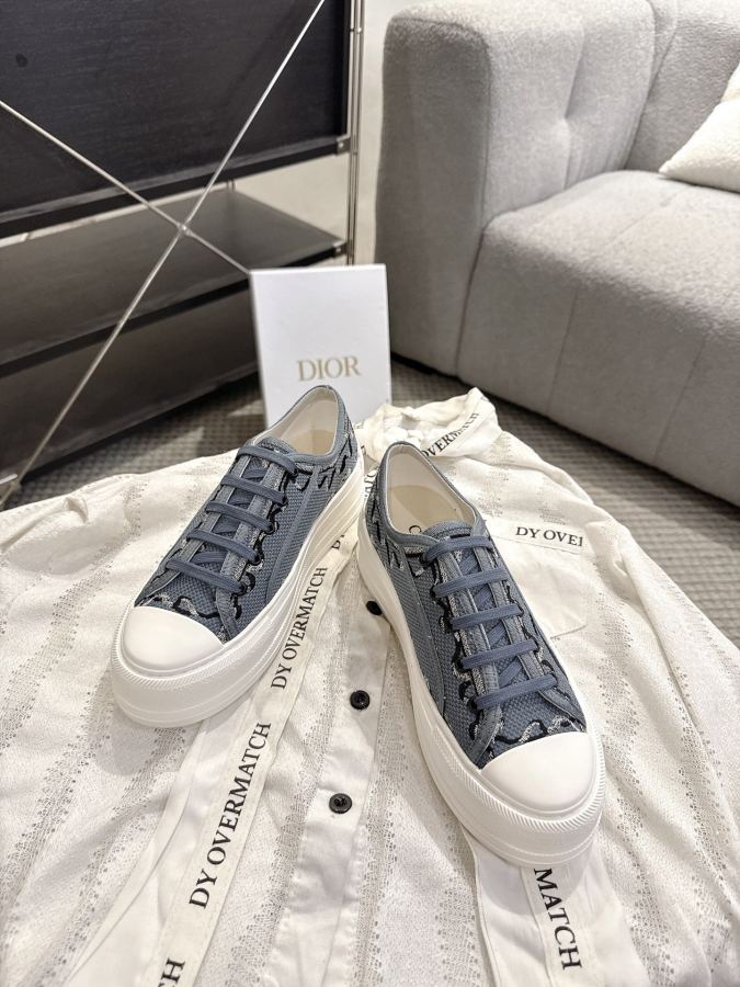Chaussures femme Dior Dernière couleur (fond épais) — photo 2