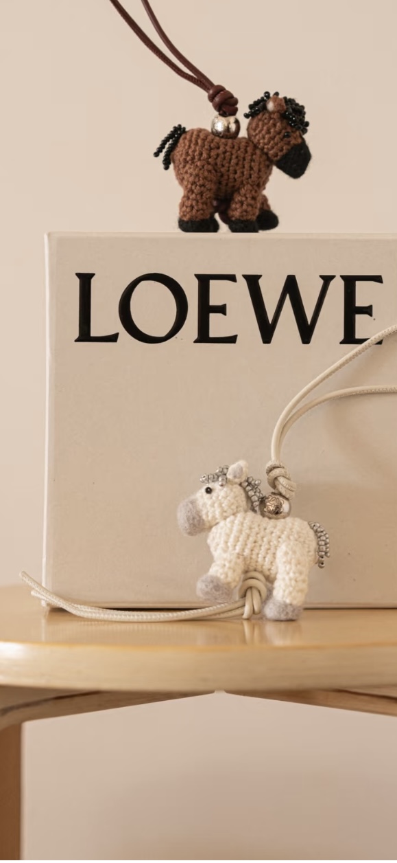 Loewe Jewelry Loewe Felt Horse Charm White/Brown — 1:1 Replica — photo 2