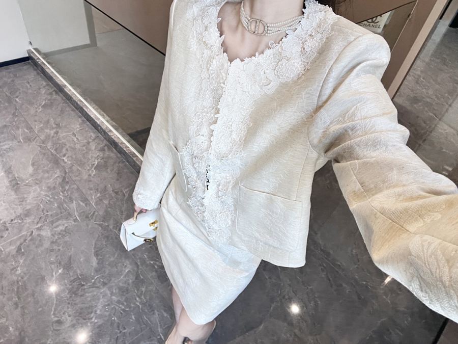 Valentino Women G26030943 VALENTIN*O A 𝑺 𝑴 𝑳 𝑿𝑳 M 40 100 60 — 1:1 Replica — photo 8