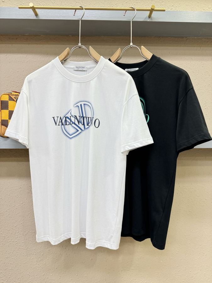 Valentino men VALENTINO 2026 T logo Series M-3 XL — 1:1 Replica — photo 2