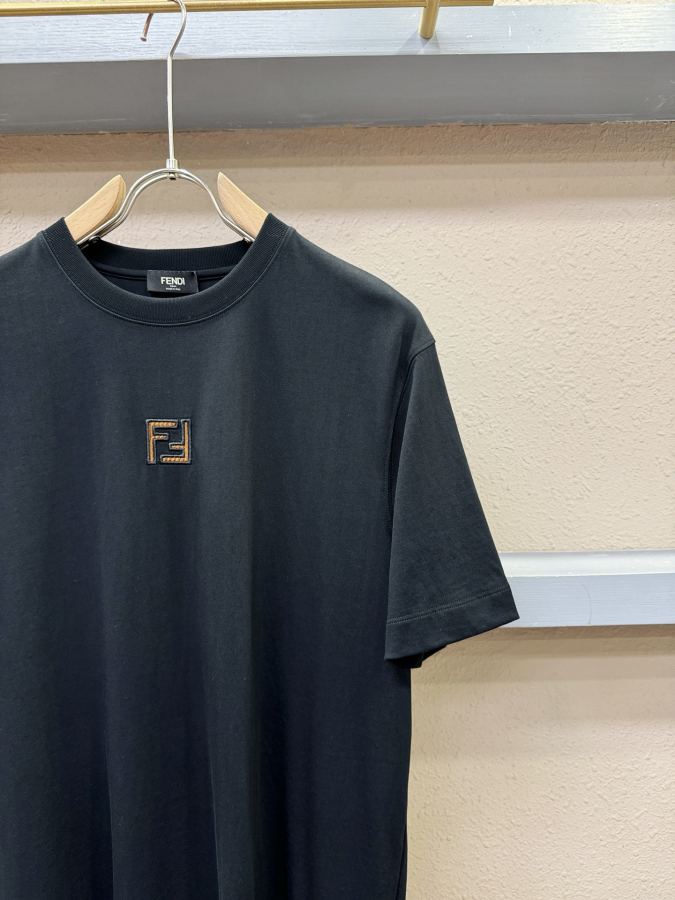 Fendi men FENDI 2026 T logo Series M-3 XL — Premium Replica — photo 6
