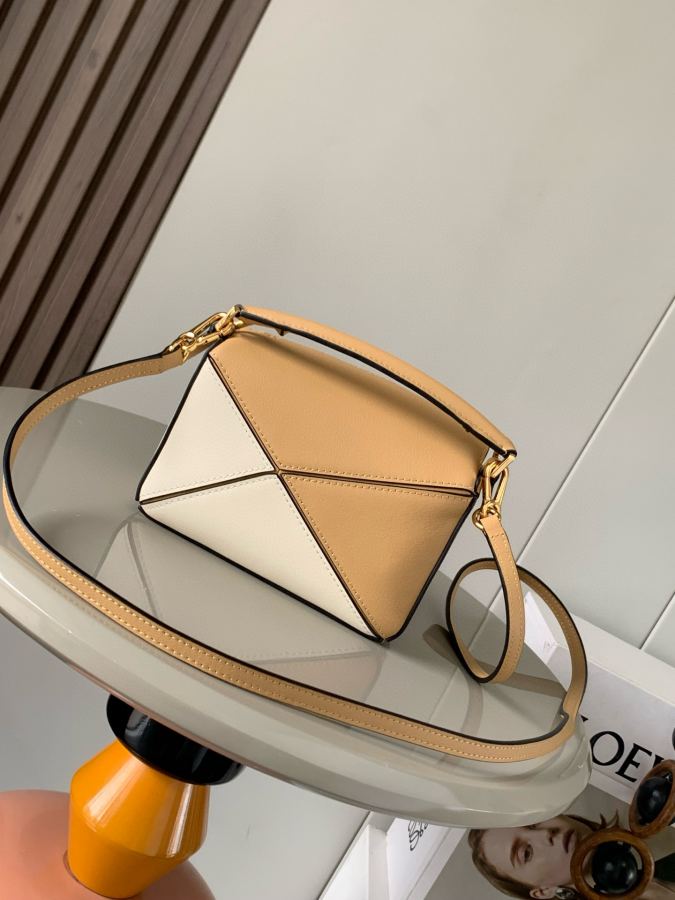 LOEWE bag LOEWE 18 CM Puzzle ． L0 EWE Puzzle 6 1 xs plus ok — 1:1 Replica — photo 3