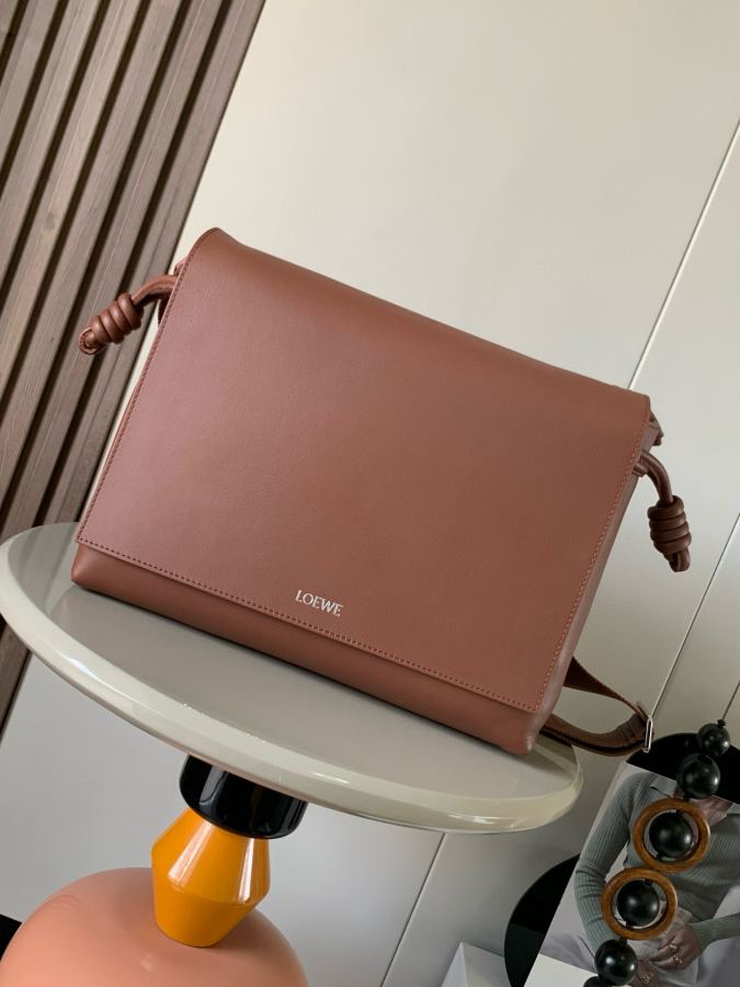 LOEWE bag LOEWE Flamenco satchel New Arrival Flamenco ＊ ＊ LOE WE ＊ D ＊ LOE WE — Premium Replica